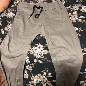 Men’s joggers